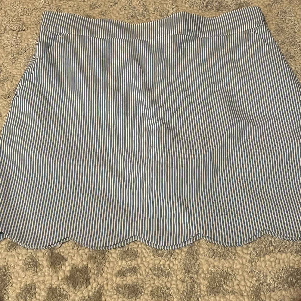 Vineyard Vines Blue and white stripped skirt